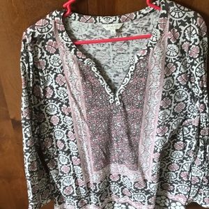 Long sleeve/ V neck pink and gray